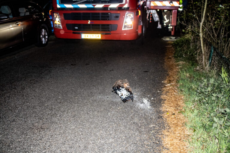 Veel rook door schoorsteenbrand Oud Rhoonsedijk Poortugaal