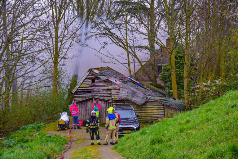 Dode na brand in woning Welhoeksedijk Hoogvliet