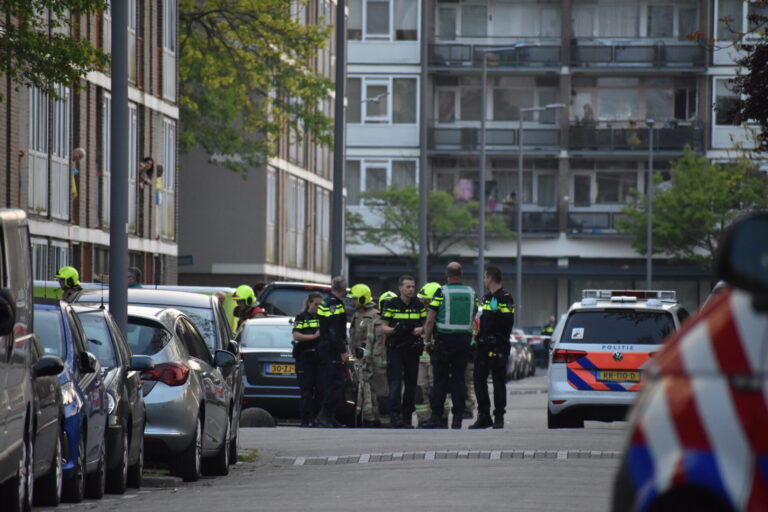 Verward persoon zorgt voor flinke commotie Donkersingel Rotterdam