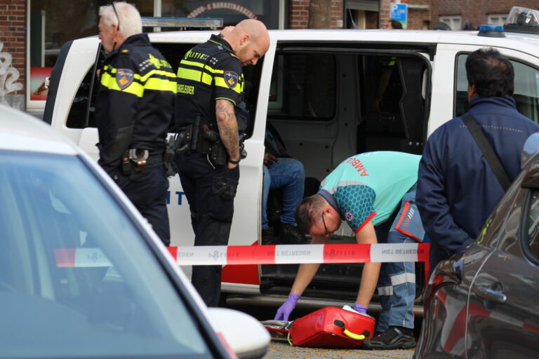 Man loopt slagaderlijke bloeding op bij steekpartij Putsebocht Rotterdam