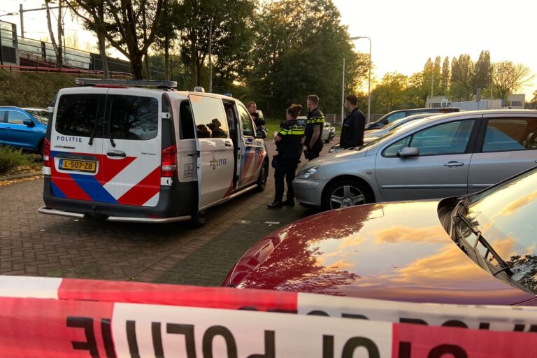 Taser ingezet bij aanhouding van verdachte drugsdeal Stationsplein Capelle aan den IJssel