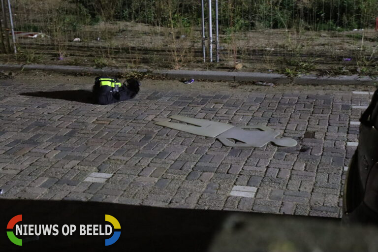 Agent meerdere malen overreden; getuigen gezocht Jacominastraat Rotterdam
