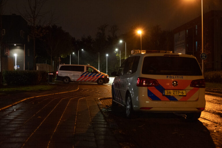 Persoon schiet in de lucht Hoeklaan Spijkenisse