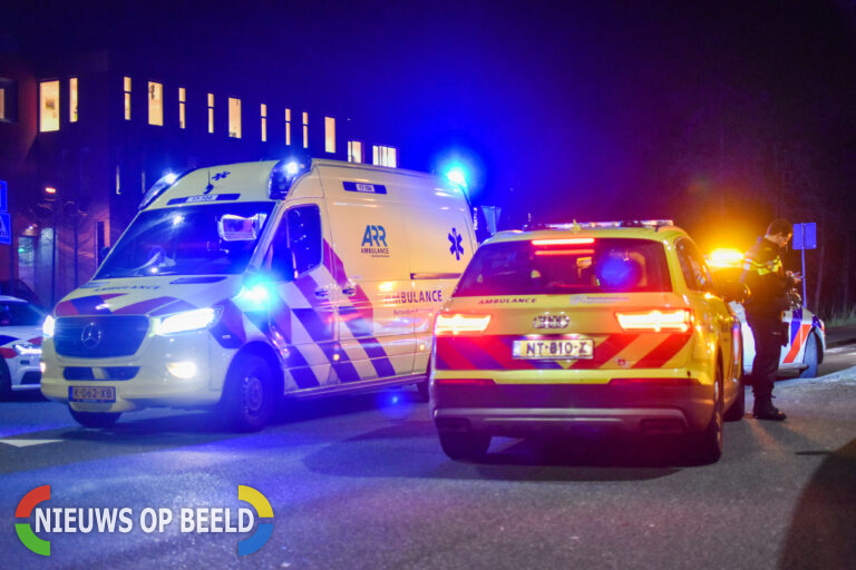 Voetgangster zwaargewond na aanrijding op zebrapad Slotlaan Capelle aan den IJssel (video)