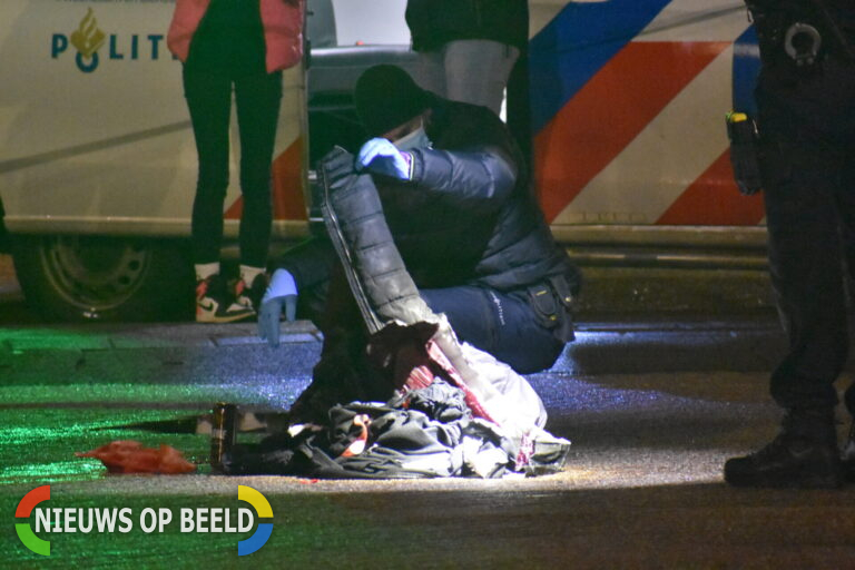 Twee mannen zwaargewond bij steekpartij Willem Hedaweg Rotterdam
