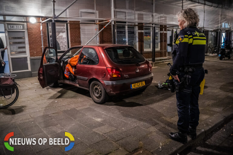Vrouw botst met auto tegen steiger Nassauhaven Rotterdam