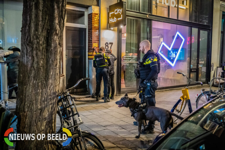 Politie trekt tasers na melding vuurwapen in Witte de Withstraat Rotterdam