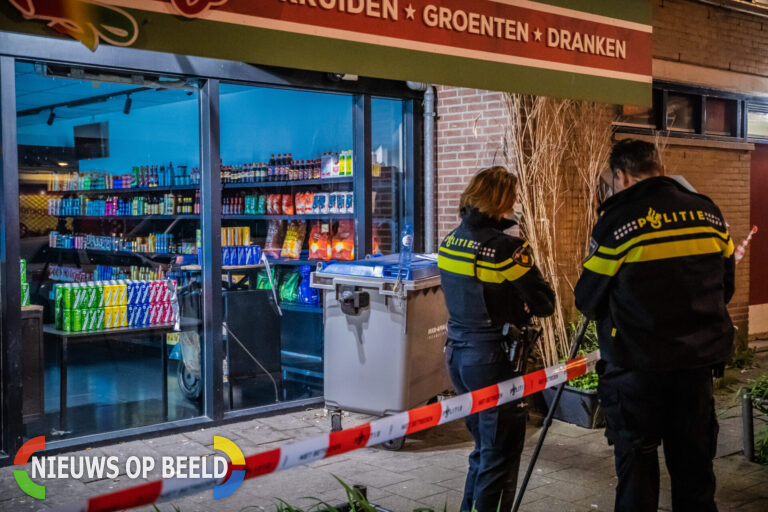 Politie houdt drie verdachten aan op verdenking betrokkenheid explosie en brandstichting Toko Crooswijkseweg Rotterdam