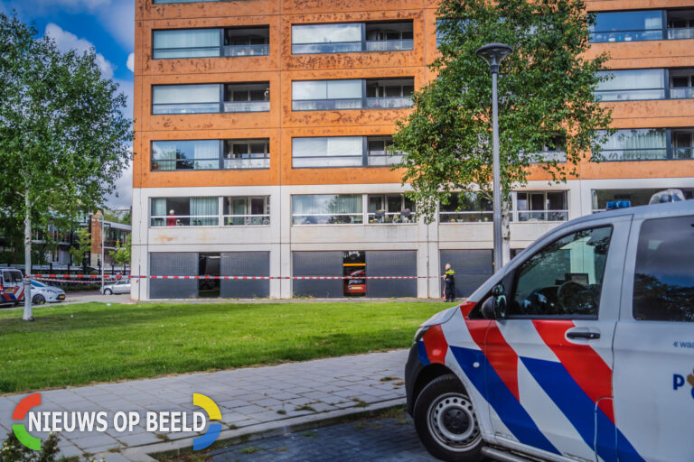 Politie haalt verwarde vrouw uit woning Johan Jongkindrade Capelle aan den IJssel