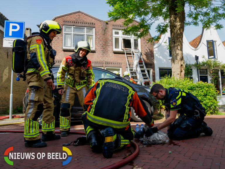 Verwarde man steekt eigen woning in brand
