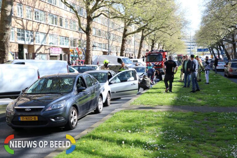Gewonde bij kettingbotsing Dordtselaan Rotterdam