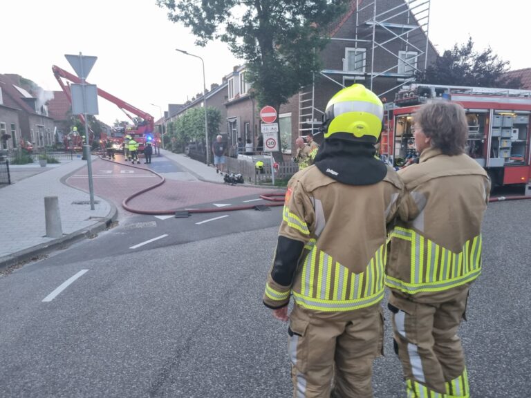 Felle brand in woning Wilhelminastraat Lekkerkerk