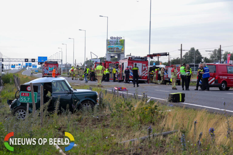 Dode en twee zwaargewonden na ongeluk met vrachtwagen A15 Rotterdam-Charlois (video)