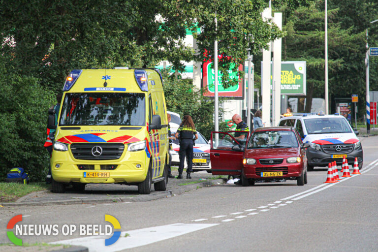 Motorrijder zwaargewond na botsing tegen auto Benedenrijweg Ridderkerk