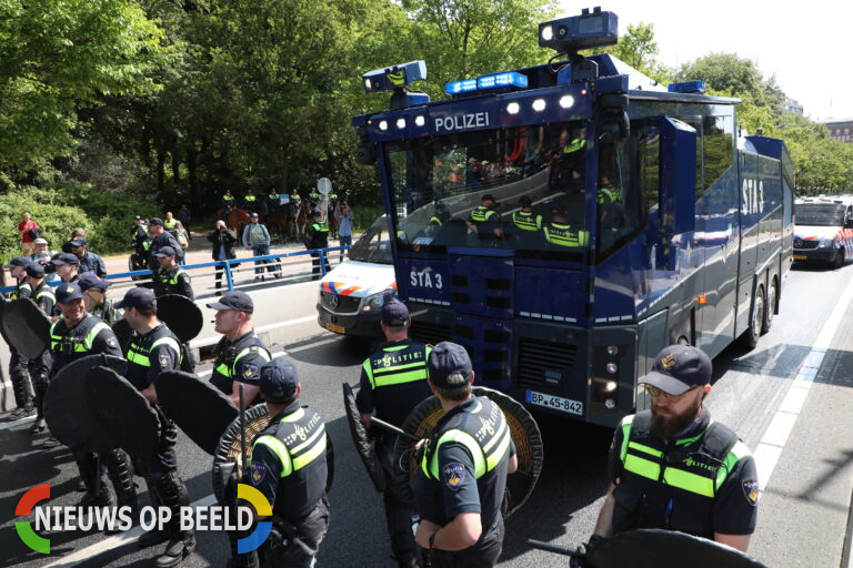 Politie sluit overeenkomst voor levering nieuwe waterwerpers