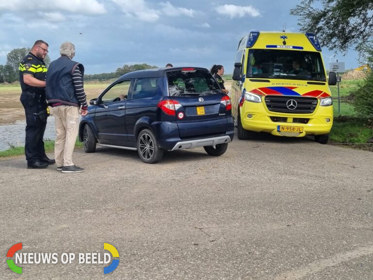 Man rijdt met brommobiel bijna de sloot in Veerweg Rhoon