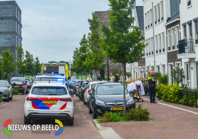 Politie doet onderzoek na aantreffen van overleden vrouw Hudson Maassluis