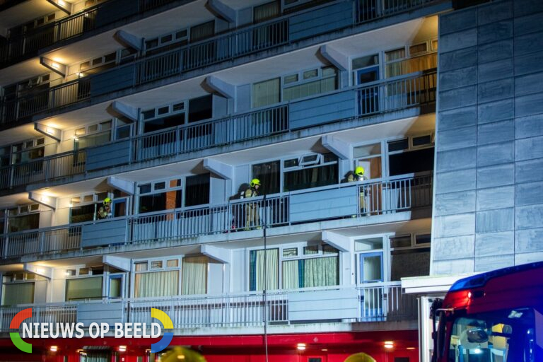 Forse keukenbrand in flatwoning Vijverlaan Krimpen aan den IJssel