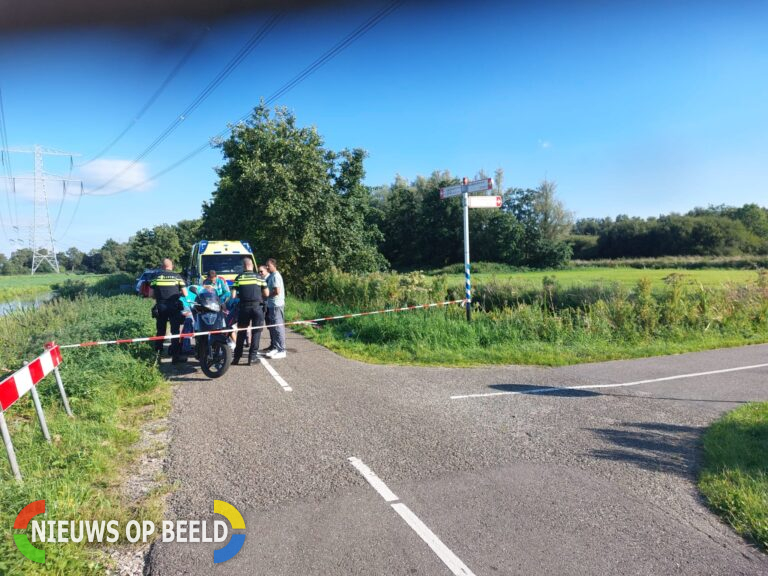 Gewonde na aanrijding tussen scooter en wielrenner Breekade-Pad Zuid Krimpen aan den IJssel