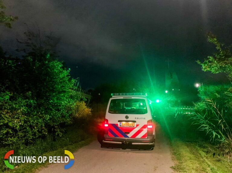 Man gewond gevonden onder aan trap van brug Cornelis van der Lelylaan Maassluis