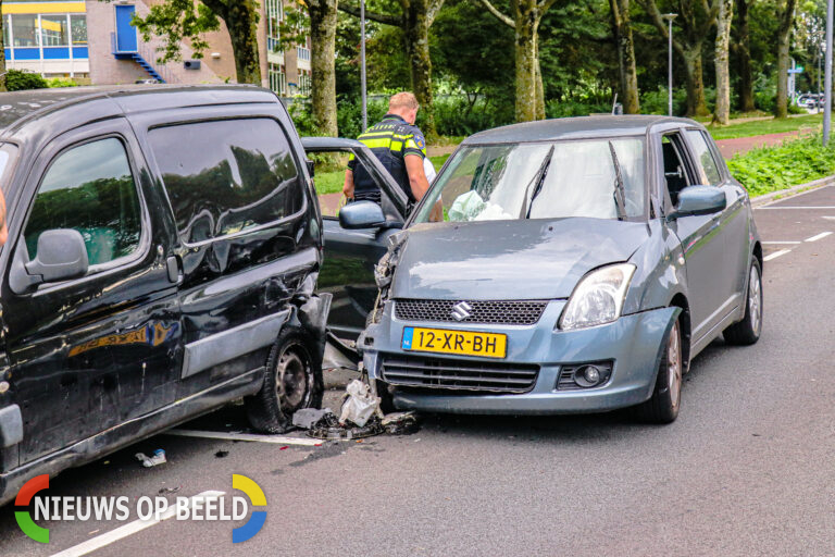 Fikse schade bij eenzijdig ongeval Olympiaweg Rotterdam