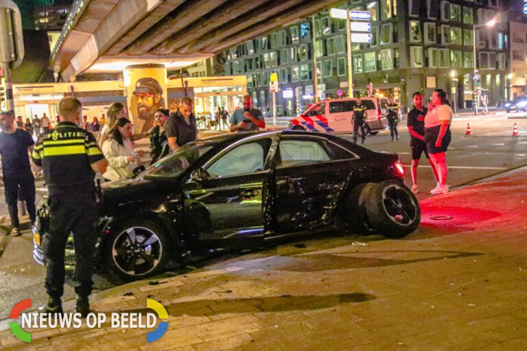 Vier mensen gewond bij ernstige aanrijding Hillelaan Rotterdam