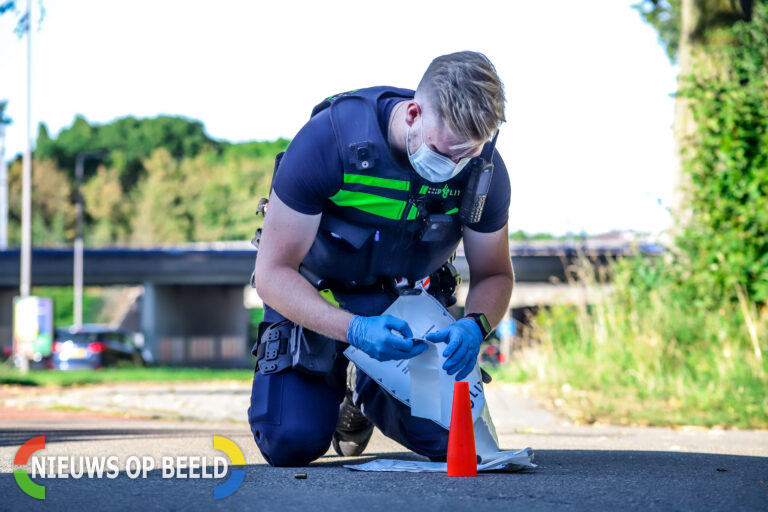 Politie onderzoekt schietpartij op parkeerplaats nabij restaurant Jan Olieslagersweg Rotterdam