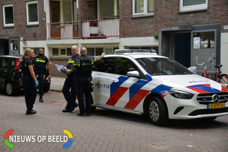 Man mogelijk in portiek beschoten Brigantijnstraat Rotterdam