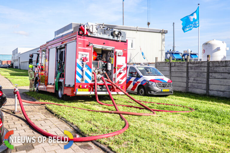 Brand aan boord van binnenvaartschip snel geblust Ophemertstraat Rotterdam