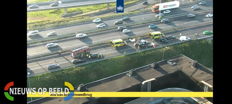 Snelweg A16 deels afgesloten door zwaar ongeluk net na van Brienenoordbrug