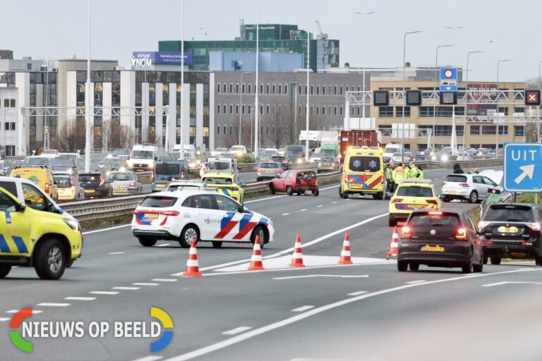 Gewonde na ongeluk op snelweg A16 Kralingseplein