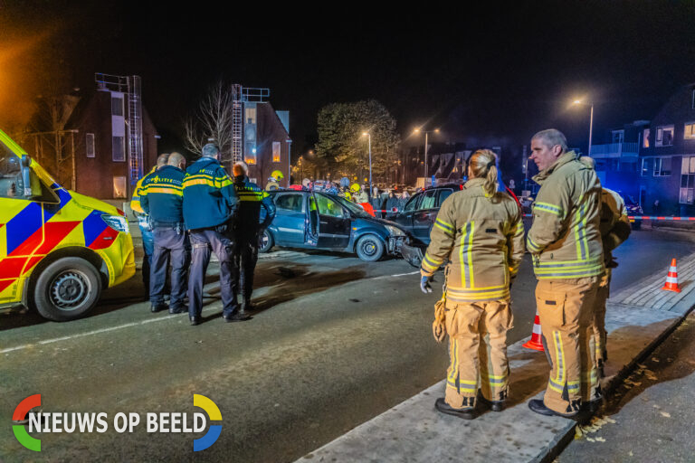 Gewonden bij frontale aanrijding Zevenkampse Ring Rotterdam