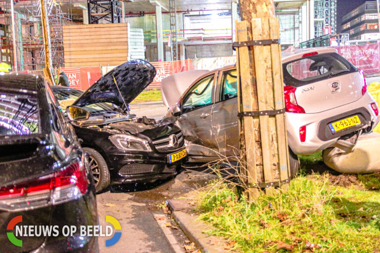 Veel schade bij aanrijdingen met vijf voertuigen Brede Hilledijk Rotterdam