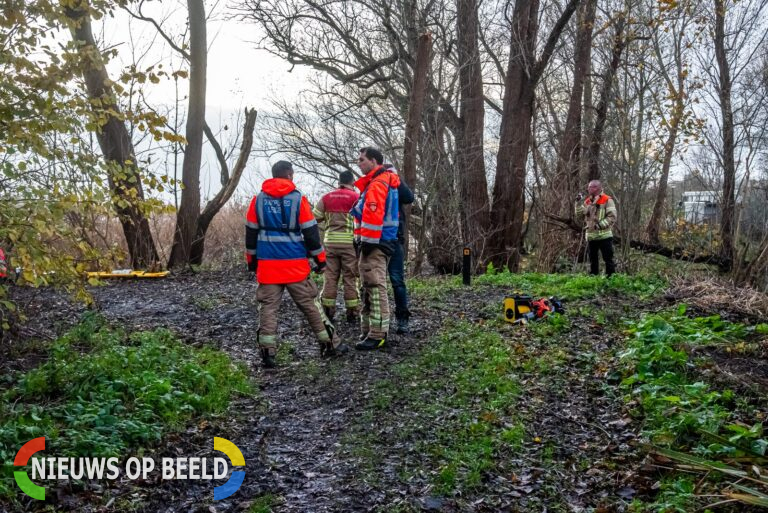 Overleden persoon aangetroffen in water Nieuwe Dijk Poortugaal