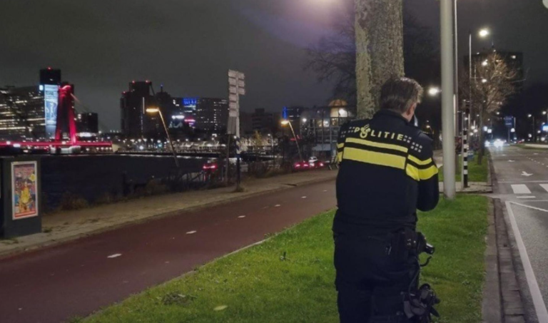 Beginnend bestuurder rijdt met 134km/u over Maasboulevard in Rotterdam