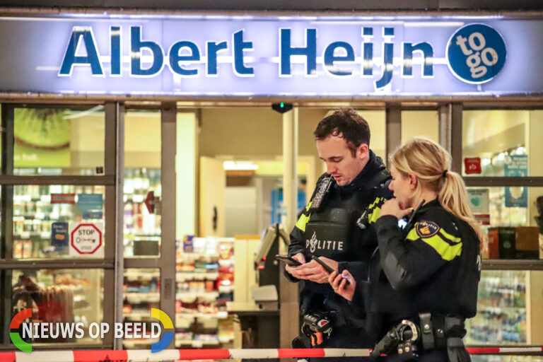 Man overvalt supermarkt Stationsplein Schiedam