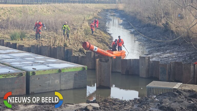 Cold Case Team politie vindt niets bij zoekactie in Hoogvliet naar vermiste Adri Knops