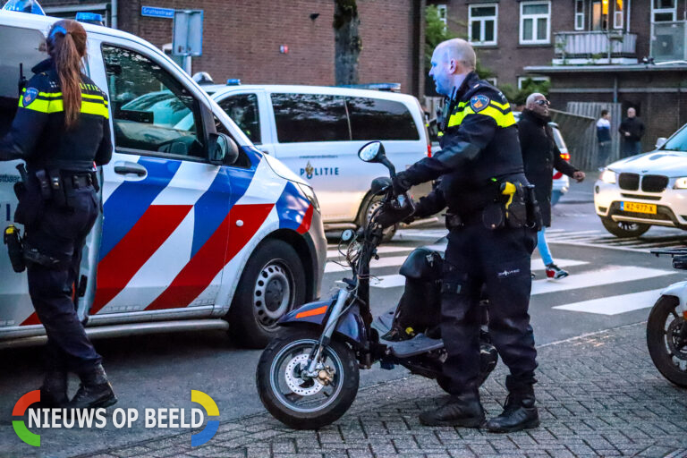 Scooterrijder aangehouden na achtervolging Gruttostraat Rotterdam