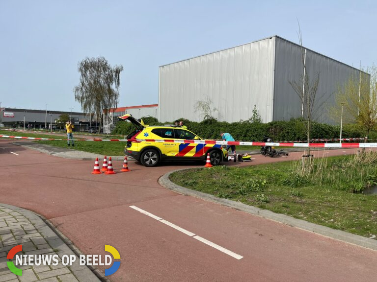 Scooter en fiets in botsing op Martin Luther Kingpad in Capelle aan den IJssel