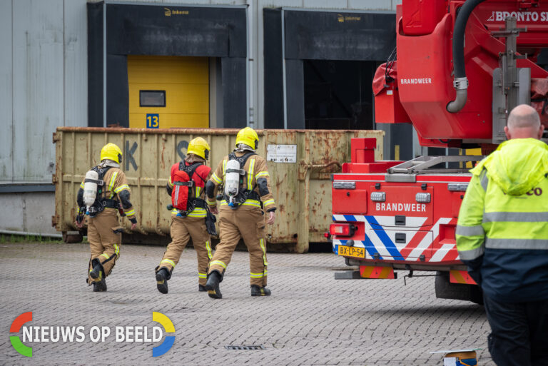 Brand in industriepand snel geblust Lorentzweg Spijkenisse