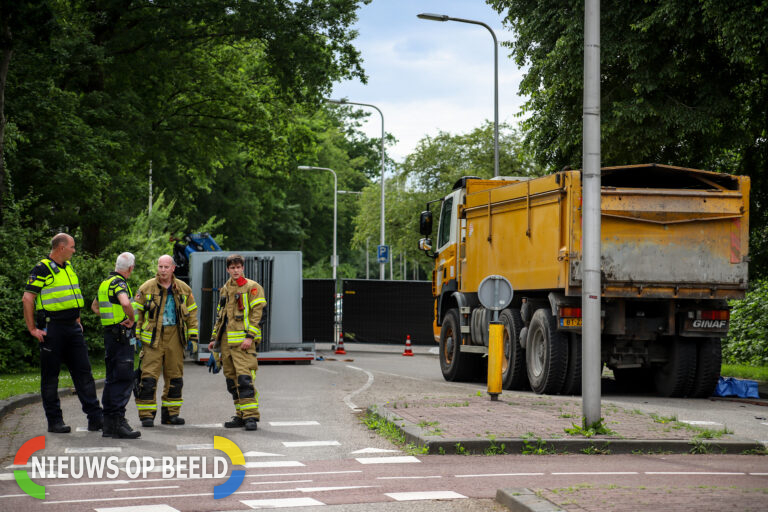 21-jarige scooterrijdster overleden na aanrijding met vrachtwagen Rivierweg Rhoon