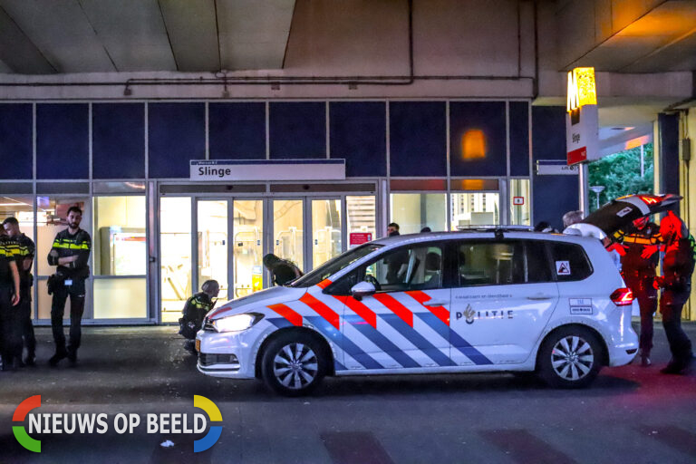 Man aangehouden na aantreffen vuurwapen Metrostation Slinge Rotterdam