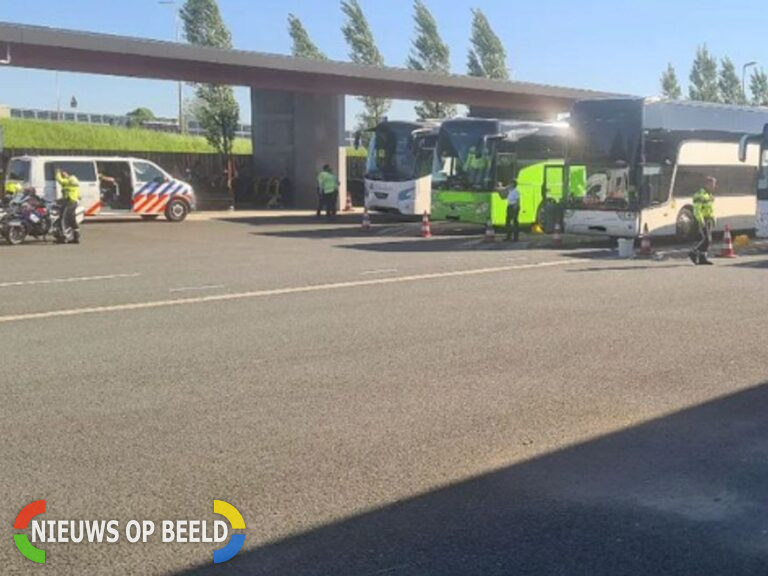 Verkeerscontrole op A13 onthult drugsgebruik bij twee touringcarchauffeurs met schoolkinderen