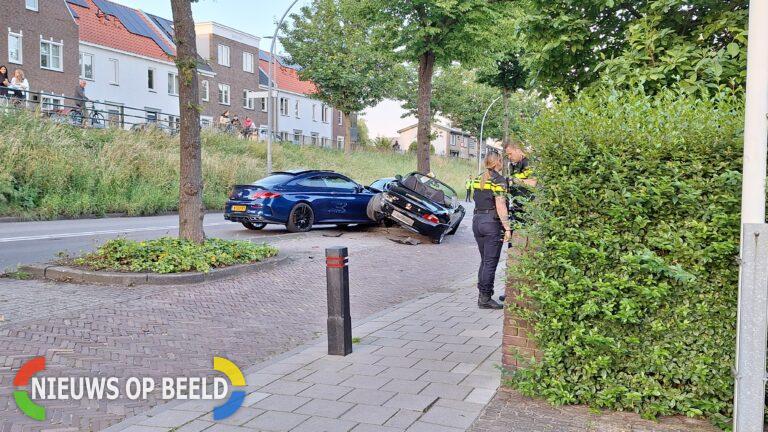 Flinke schade na ongeluk Oostdijk Oud-Beijerland