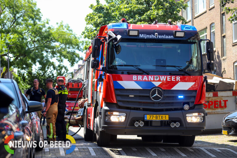 Kledingstukken in brand op balkon van woning Korhaanstraat Rotterdam