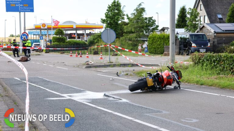 Drie kinderen gewond na aanrijding tussen motor en scooter Buitenom Nieuw-Beijerland