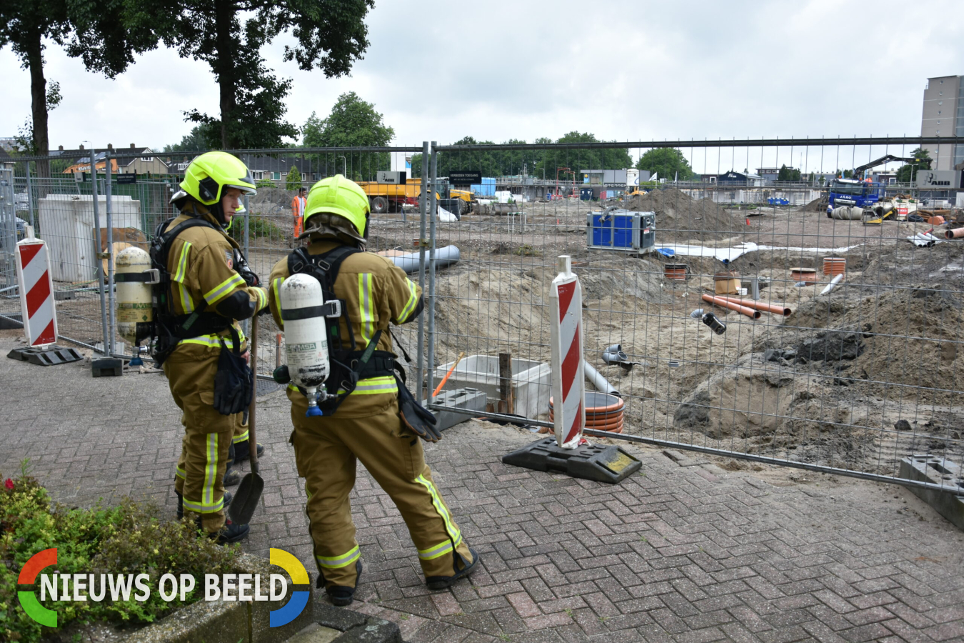 Gasleiding geraakt tijdens graafwerkzaamheden Grote Beerstraat Spijkenisse
