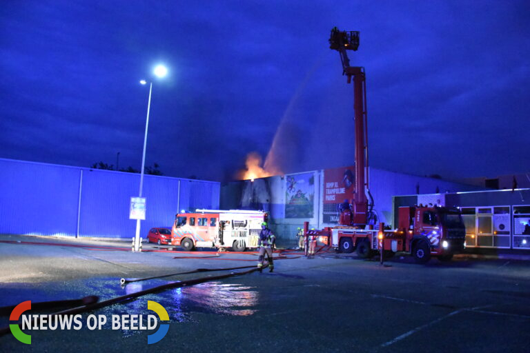 Zeer grote brand bij indoor Sportcentrum Spijkenisse