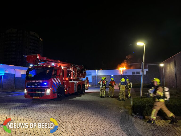 Uitslaande brand in winkelcentrum Crimpenhof Raadhuisplein Krimpen aan den IJssel