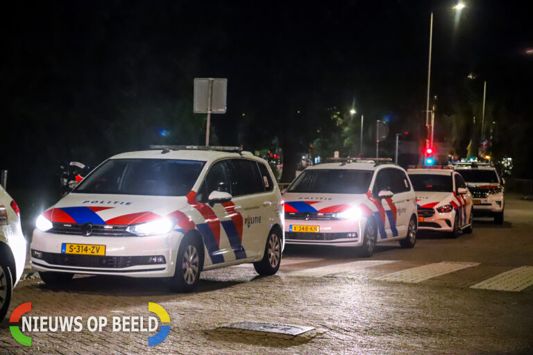 Langdurige politie-inzet voor krakers in oud schoolgebouw Catullusweg Rotterdam